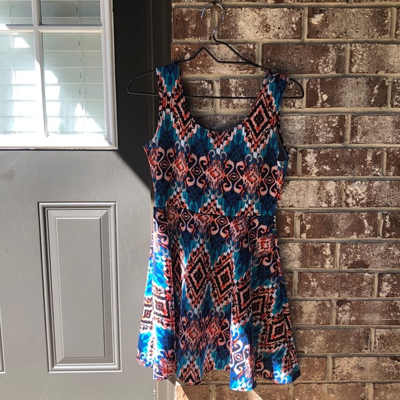 Dress - Picture 1 of 2